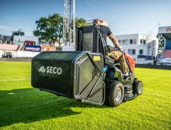 TRAKTOREK OGRODOWY KOSIARKA SAMOJEZDNA OLEO-MAC STARJET P6 PRO 2X4 WYSOKI WYSYP S536026051154x