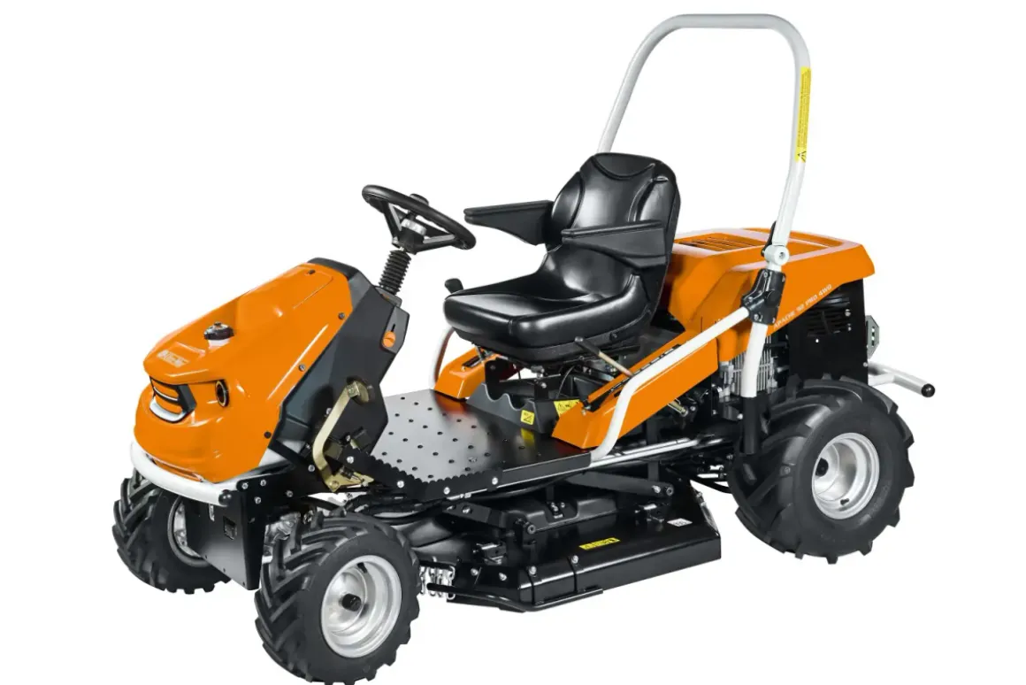 Traktorek OLEO MAC Apache 92 PRO 4WD Kosiarka samojezdna Kawasaki FS651V 726 cm³ 92 cm Karczownik Karczownica do nieużytków