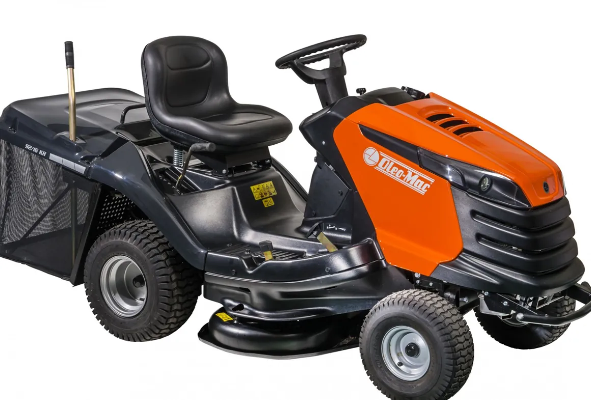 TRAKTOREK OLEO MAC OM 92/24KH TRAKTOREK OGRODOWY KOSIARKA SAMOJEZDNA SPALINOWA DO TRAWY OM92 HYDROSTATIC PREMIUM 68129090 - OFICJALNY DYSTRYBUTOR - AUTORYZOWANY DEALER OLEO-MAC