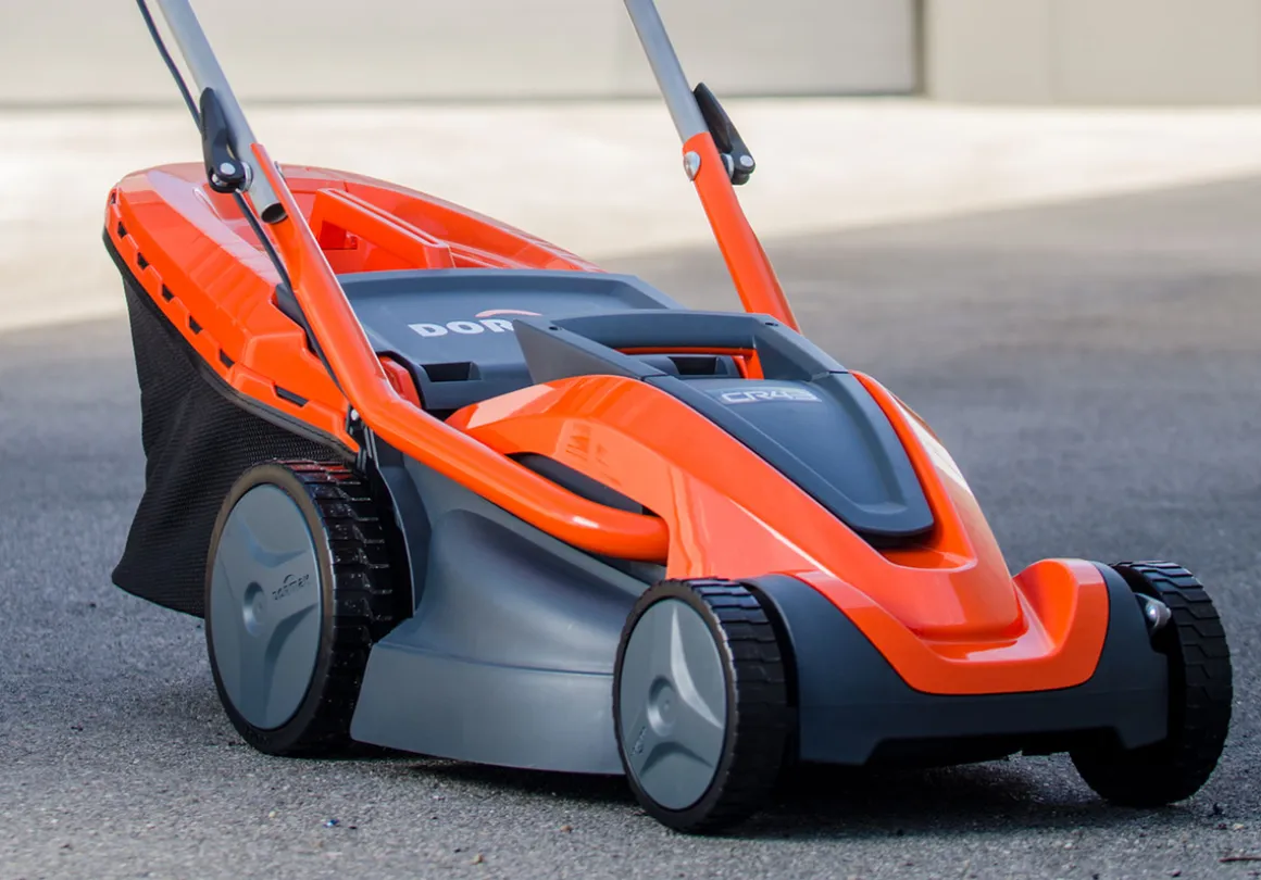 TRIUNFO DORMAK CR43 KOSIARKA ELEKTRYCZNA DO TRAWY 1600W / 43cm