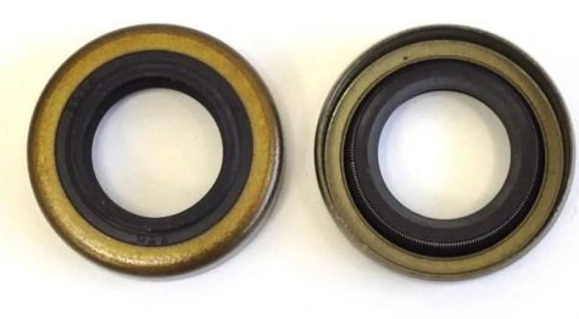 Uszczelniacz wału Husqvarna 61/66/266/268 8R47-21