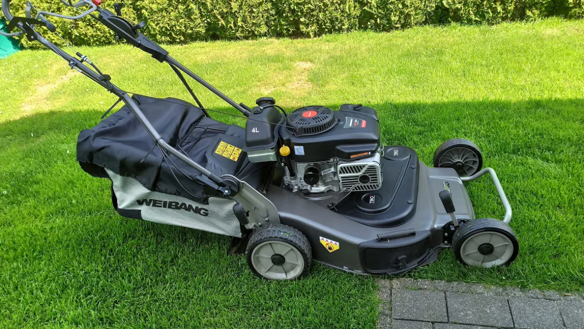 WEIBANG WB778 SLC V-3IN1 KOSIARKA SPALINOWA DO TRAWY Z NAPĘDEM DWUNOŻOWA PROFESJONALNA KOMUNALNA 9 KM / 77 cm = WEIBANG Virtue 77 TBO - OFICJALNY DYSTRYBUTOR - AUTORYZOWANY DEALER WEIBANG