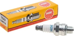 ŚWIECA ZAPŁONOWA NGK CMR7A 7543 DO KOSY PILARKI OLEO-MAC ,STIHL , DOLMAR